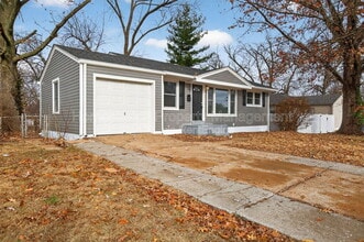 315 St Anthony Ln in Florissant, MO - Building Photo - Building Photo
