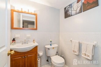 18 Henry Ave in New Brunswick, NJ - Building Photo - Building Photo