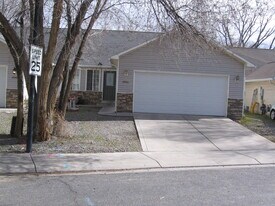 404 Broken Arrow Dr in Grand Junction, CO - Building Photo