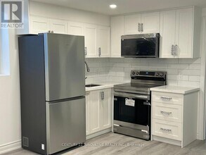 1541 Scarlett Trl in Pickering, ON - Building Photo - Building Photo