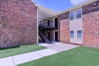 Elliston Place in Arkadelphia, AR - Foto de edificio - Building Photo