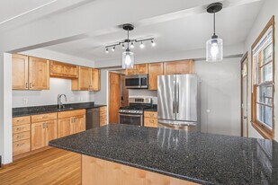 1810 Ulysses St NE in Minneapolis, MN - Building Photo