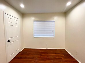 1936 W 94th Pl in Los Angeles, CA - Building Photo - Building Photo