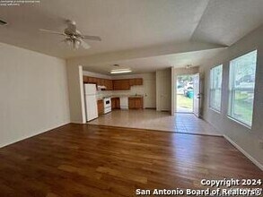 4409 Terra Summit Rd in San Antonio, TX - Building Photo - Building Photo