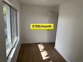 735 Blake Rd, Unit Rm #6 in Riverside, CA - Building Photo - Building Photo