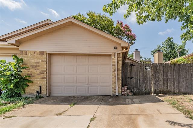 2607 Woodmont Trail in Fort Worth, TX - Building Photo