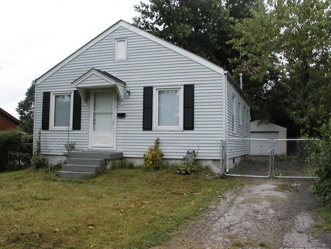 2317 Ratcliffe Ave in Louisville, KY - Building Photo - Building Photo