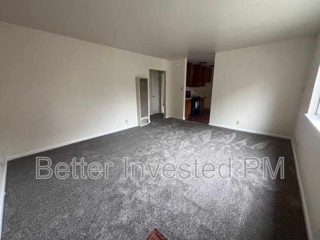 534 Steele Ln in Santa Rosa, CA - Building Photo - Building Photo