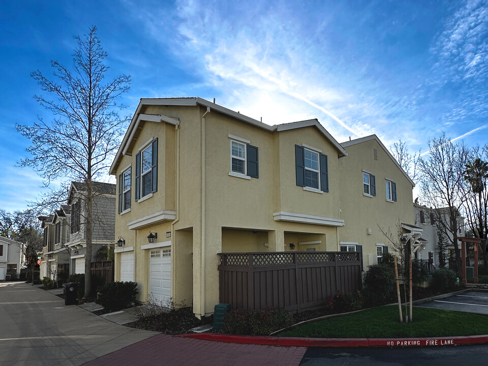 6104 Rockport Ln in Citrus Heights, CA - Building Photo