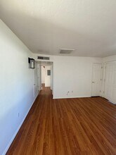 350 N Silverbell Rd in Tucson, AZ - Building Photo - Building Photo