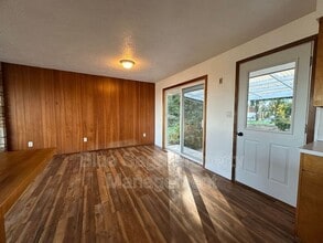 421 Reservoir Rd in Sequim, WA - Building Photo - Building Photo