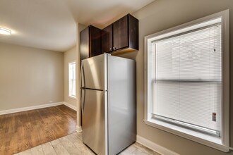 838 E 53rd St-Unit -838-2W in Chicago, IL - Foto de edificio - Building Photo