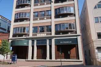 115 Franklin St, Unit Suite 3C in Bangor, ME - Building Photo - Building Photo