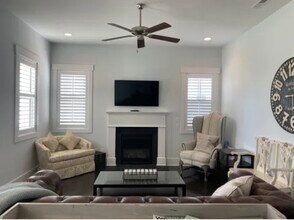 1928 Springwood Dr in Wilmington, NC - Building Photo - Building Photo
