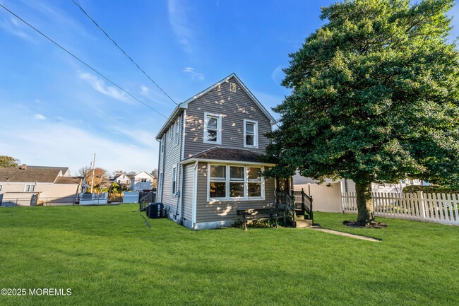 493 Sairs Ave in Long Branch, NJ - Building Photo - Building Photo