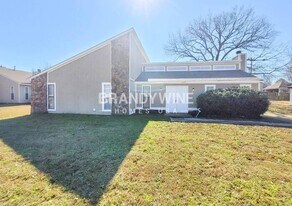 6395 Golden Park Dr in Memphis, TN - Building Photo