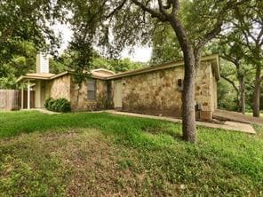 property at 9802 Hundred Oaks Cir