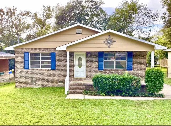 property at 4715 18th Ave