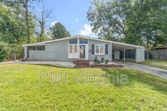 1021 Mineola Dr