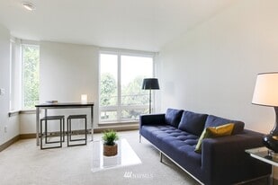 4547 8th Ave NE, Unit 304 in Seattle, WA - Building Photo