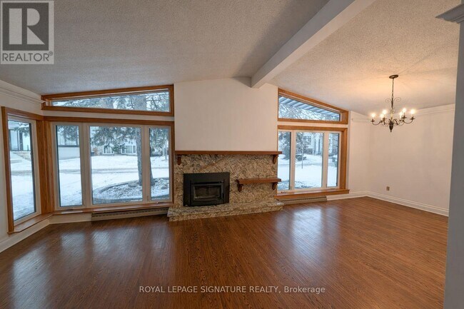 23 Palomino Crescent in Toronto, ON - Building Photo - Building Photo