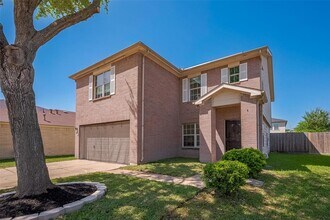 15214 Mission Forest Dr in Houston, TX - Building Photo - Building Photo