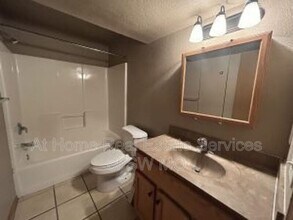 631 Meadowview Dr in Nixa, MO - Building Photo - Building Photo