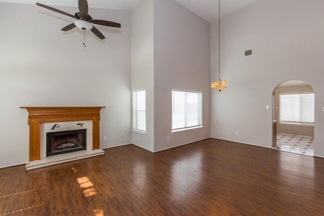 9022 Driftstone Dr in Spring, TX - Building Photo - Building Photo