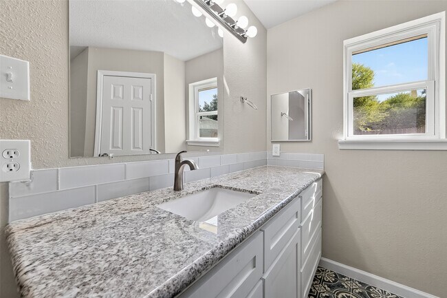 10603 Highland Woods Dr