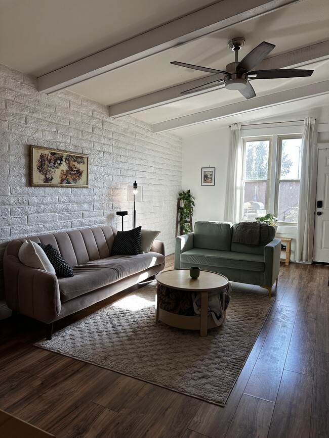 property at 4438 E Hubbell St