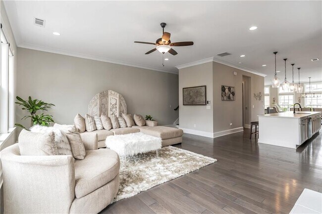 6798 Cadence Blvd in Sandy Springs, GA - Building Photo - Building Photo