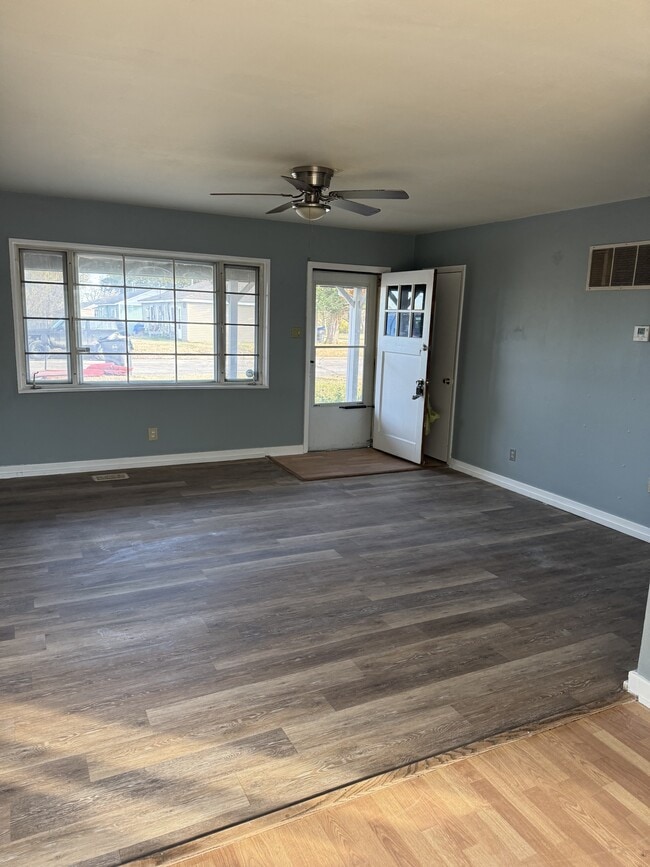 3315 SW Clare Ave in Topeka, KS - Building Photo - Building Photo