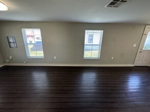 836 Stewart St in Lafayette, LA - Building Photo - Building Photo