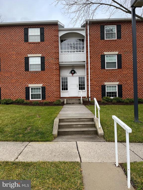 100 Castletown Rd