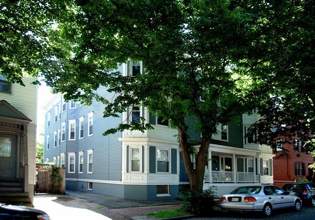 137-139 Neal St in Portland, ME - Building Photo - Building Photo