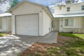 231 N Paradise Ave in Middleton, ID - Building Photo - Building Photo