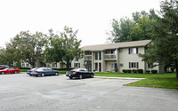 Carleton Apartments in Carleton, MI - Foto de edificio - Building Photo