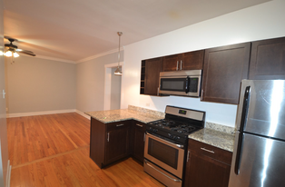 4404 N Rockwell St, Unit 2 Apartments