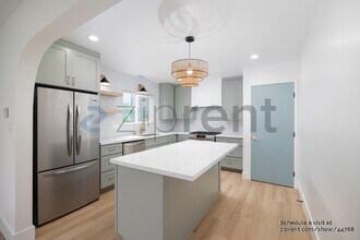 2018 Glasgow Ave in Encinitas, CA - Foto de edificio - Building Photo