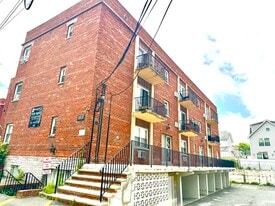 68 E Main St in Bogota, NJ - Building Photo