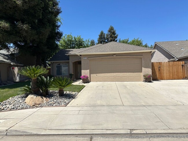 361 W Chennault Ave