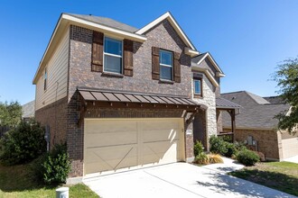 27910 Dana Creek Dr in Boerne, TX - Foto de edificio - Building Photo