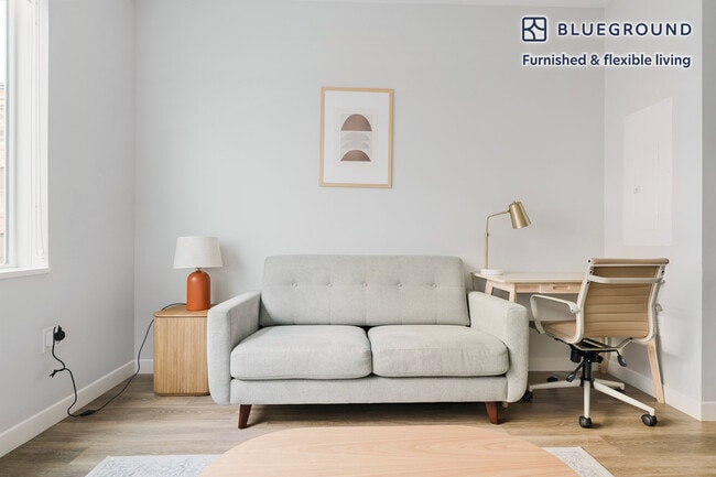 50 Rogers St in Cambridge, MA - Building Photo - Building Photo