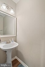 6637 Kelsey Point Cir in Alexandria, VA - Building Photo - Building Photo