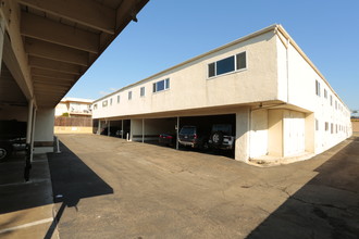 Cypress Pointe in San Clemente, CA - Foto de edificio - Building Photo