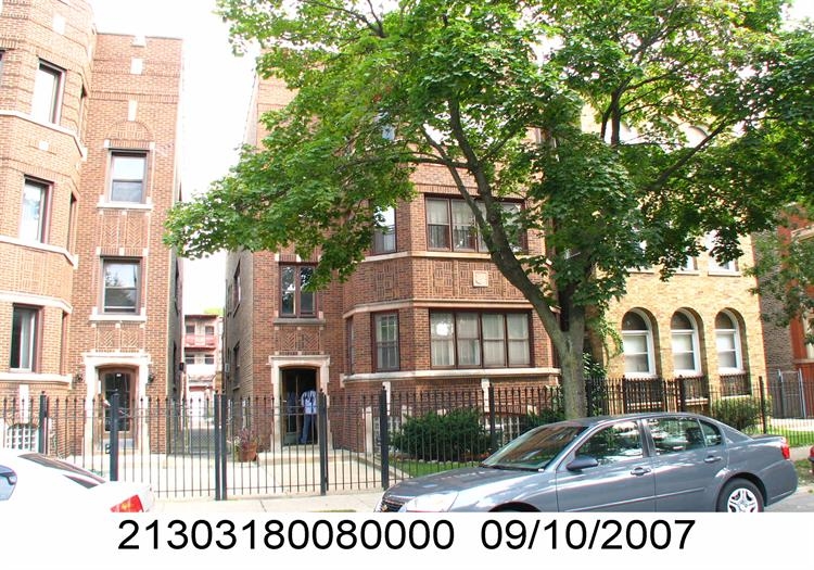 7729 S Yates Blvd in Chicago, IL - Building Photo