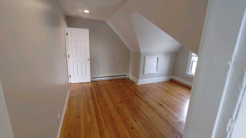 4 Arnold Ct-Unit -3 in Bristol, CT - Building Photo