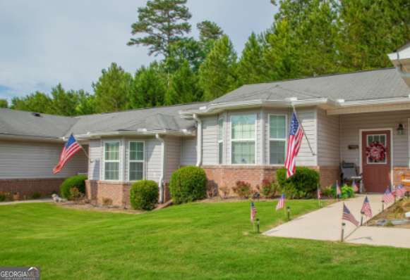 199 West W Gary Road in Commerce, GA - Building Photo