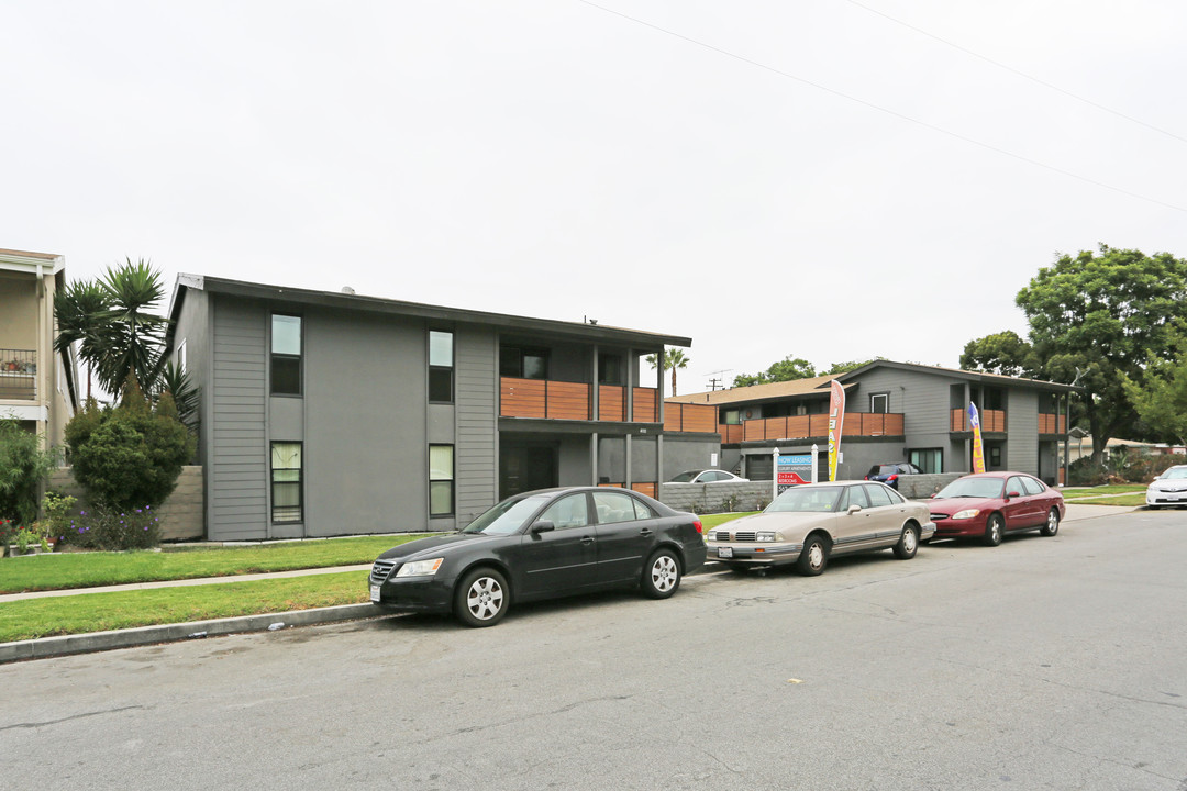 Green Apartments in Los Alamitos, CA - Building Photo