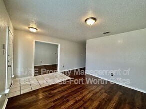 2303 Bantry Ln in Arlington, TX - Building Photo - Building Photo